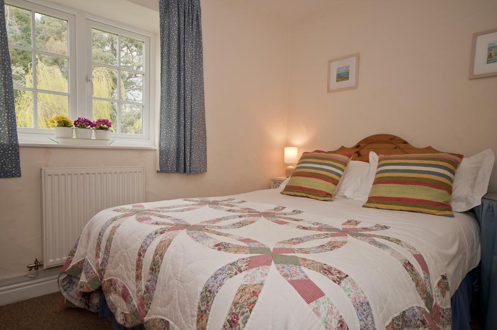 Tros Yr Afon Holiday Cottages And Manor House Beaumaris Rom bilde