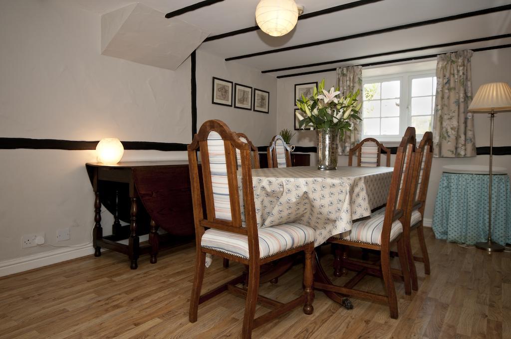 Tros Yr Afon Holiday Cottages And Manor House Beaumaris Rom bilde